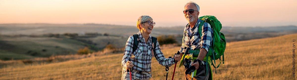 adultos mayores al aire libre
