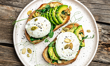 13_COL_ENS_aguacate-huevo-duro_banner_desktop_imagen_01