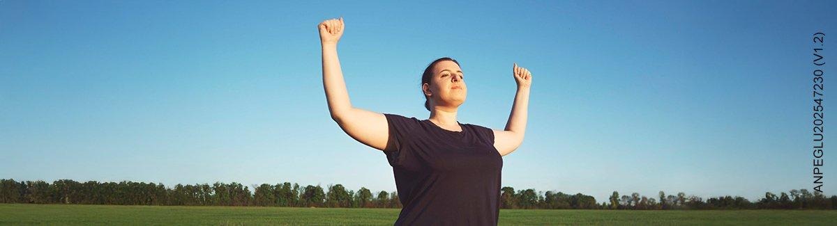 mujer haciendo ejercicio