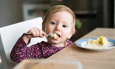 Bebés 7-12 meses: TU BEBÉ HA PASADO LA PRIMERA ETAPA DE SU VIDA