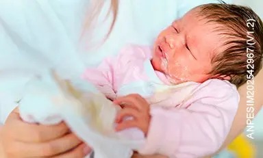 Vómito-regurgitación-bebés